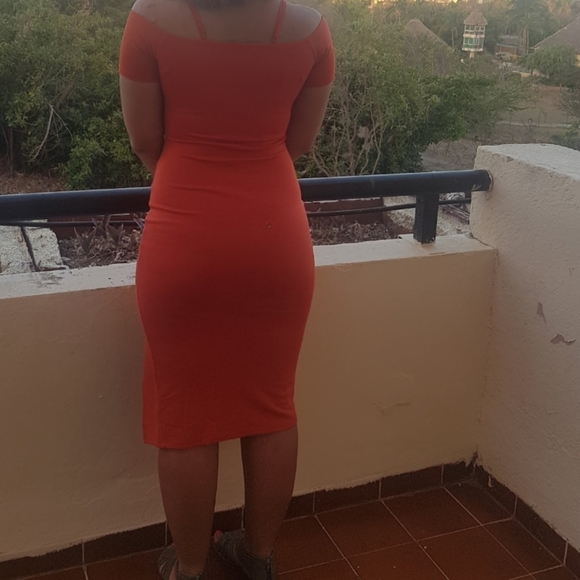 Orange bodycon - Picture 3 of 3